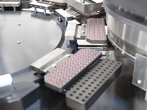 Machine de remplissage et de scellage de liquide pour capsules dures NJYF